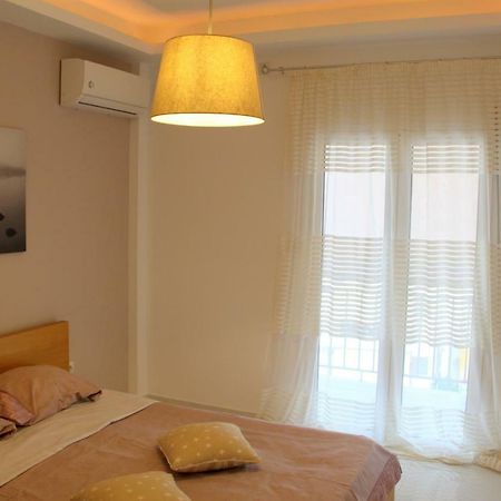 Thiseos 319. Beautiful Apartments Near The Cultural Center Of The Capital. Atena Exterior foto